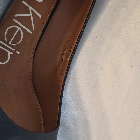 Calvin Klein Women's Black Pointed Toe Leather Heels - Picture 7 of 10